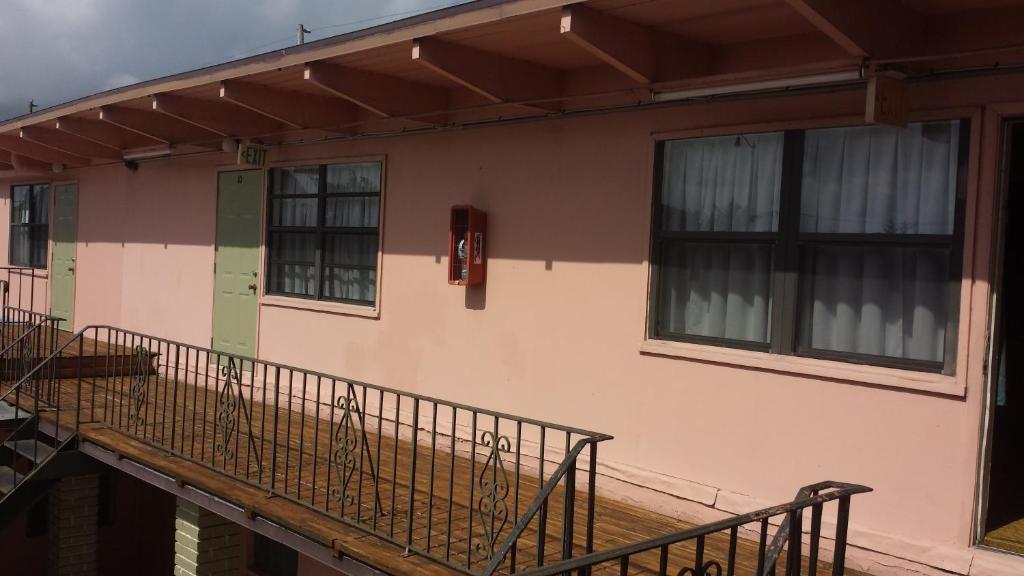 Helen Apartments & Motel 西棕榈滩 外观 照片