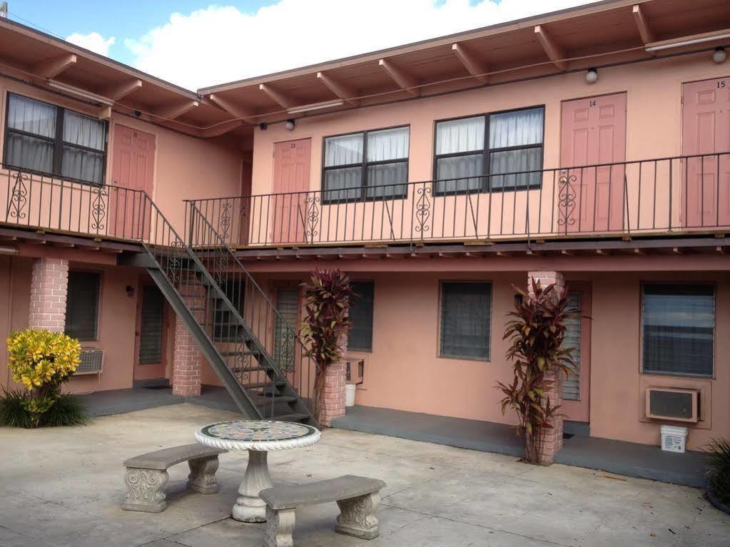 Helen Apartments & Motel 西棕榈滩 外观 照片